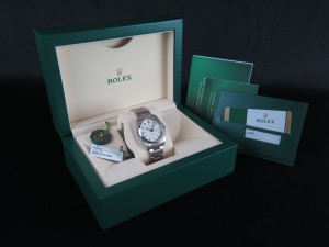 Rolex Oyster Perpetual 34 White Dial 114200