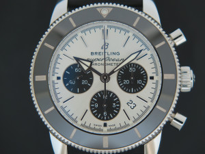 Breitling SuperOcean Heritage B01 44mm Chronograph AB0162 NEW
