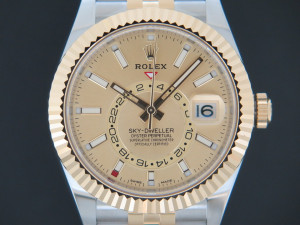 Rolex Sky-Dweller Gold/Steel Champagne 326933 NEW