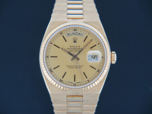 Rolex Day-Date Oysterquartz Champagne Dial 19018