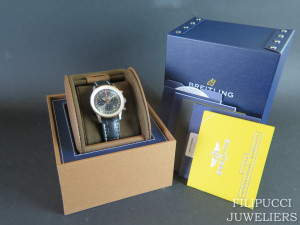 Breitling Navitimer 1 B01 Chronograph Gold/Steel NEW 
