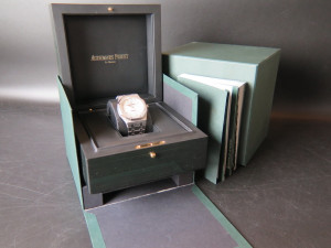 Audemars Piguet Royal Oak Selfwinding 15400ST.OO.1220ST.02 Silver Dial