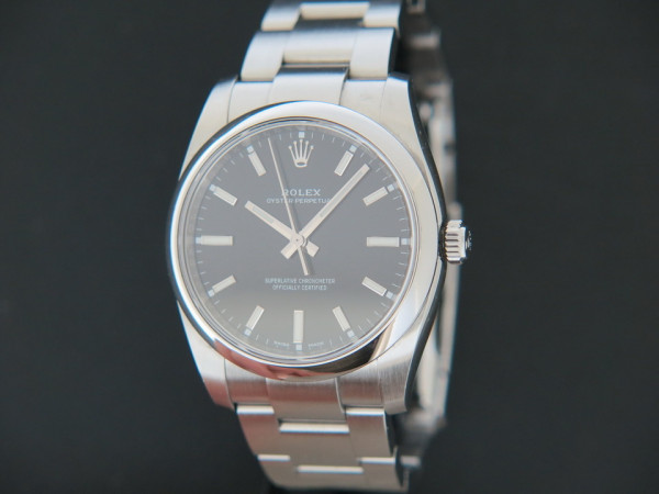 Rolex - Oyster Perpetual 34 Black Dial 114200