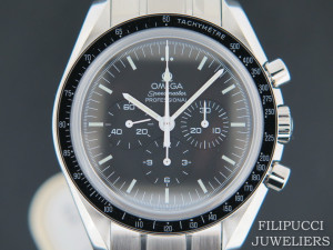 Omega Speedmaster Professional Moonwatch Sapphire NEW