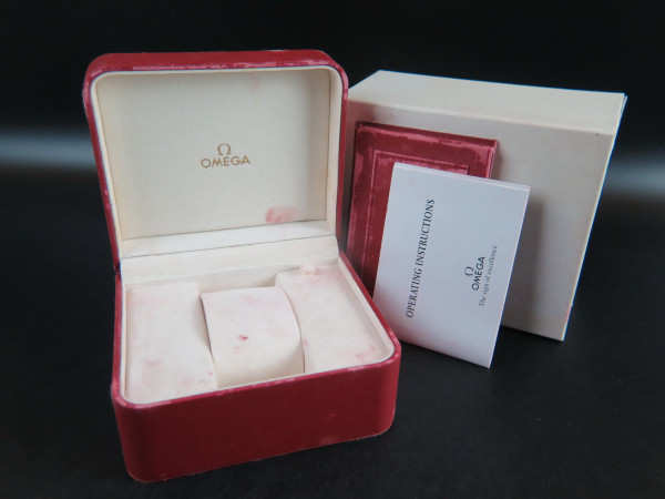 Omega - Box Set with Card Holder and Booklets