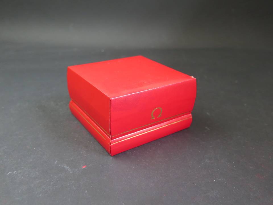 Omega Vintage Box