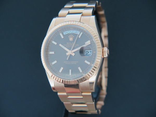 Rolex - Day-Date Everose Chocolate Dial 118235