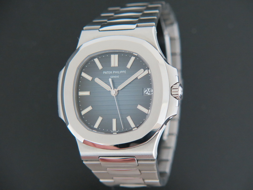 Patek Philippe Nautilus 5711 1A Horloges Filipucci Juweliers
