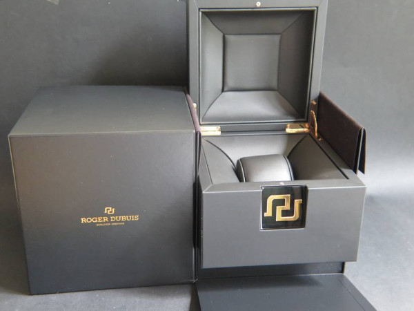 Roger Dubuis - Box