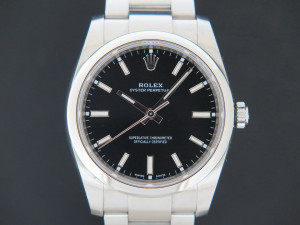 Rolex Oyster Perpetual 34 Black Dial 114200