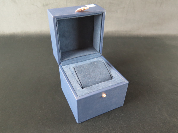 Louis Vuitton - Box