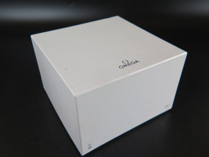 Omega Box Set with card holder