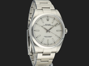 Rolex Oyster Perpetual 39 White Dial 114300