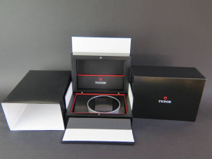 Tudor box cheap
