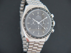 Omega Speedmaster Professional Moonwatch Co-Axial Sapphire 31030425001002