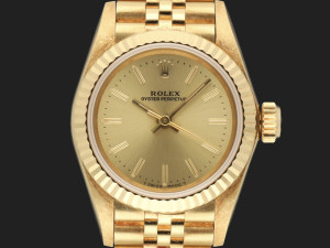Rolex Oyster Perpetual 26 Yellow Gold Champagne Dial 67198