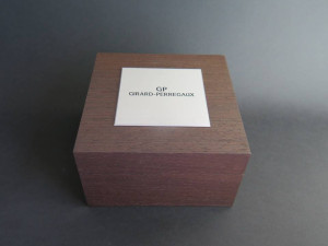 Girard Perregaux Box