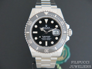 Rolex Submariner 126610LN NEW MODEL