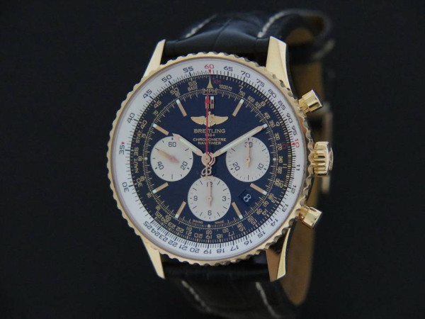 Breitling - Navitimer 01 Rose Gold