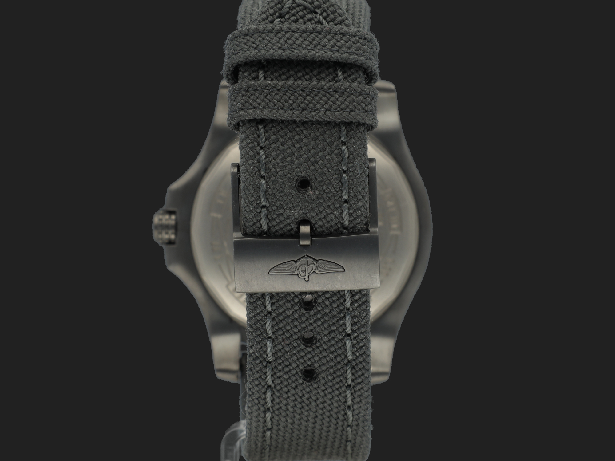 Breitling Avenger Blackbird 48 V17310 Uhren Filipucci Juwelers