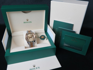 Rolex Sky-Dweller Gold/Steel Champagne Dial 326933