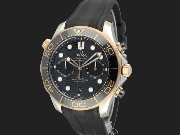 Omega - Seamaster Diver 300M Chronograph SednaGold/Steel 21022445101001 NEW