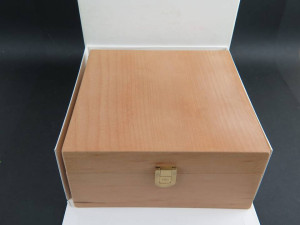IWC Box
