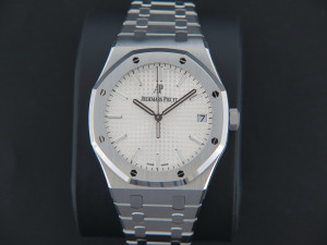 Audemars Piguet Royal Oak Selfwinding 15500ST.OO.1220ST.04 Silver Dial NEW 