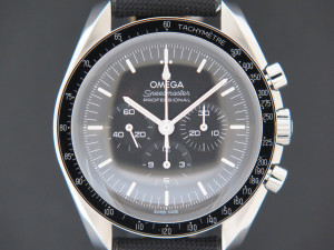 Omega Speedmaster Professional Moonwatch NEW 310.32.42.50.01.001