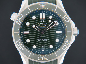 Omega Seamaster Diver 300M Co-Axial Master Chronometer Green Dial 210.32.42.20.10.001 NEW