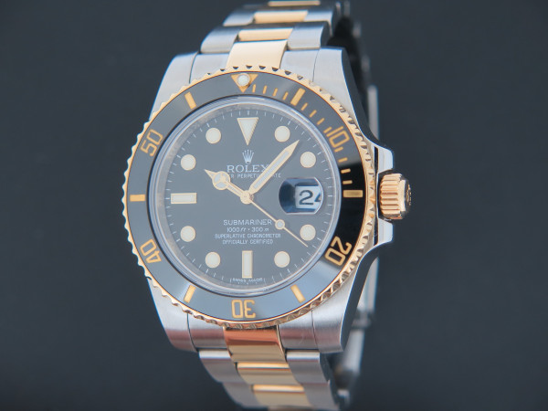 Rolex - Submariner Date Gold/Steel 116613LN 