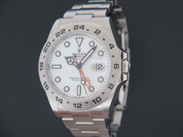 Rolex - Explorer II White Dial 226570 99% NEW