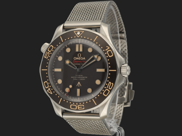 Omega - Seamaster Diver 300M 007 Edition 210.90.42.20.01.001  