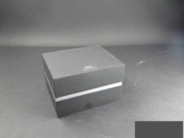 IWC - Box   